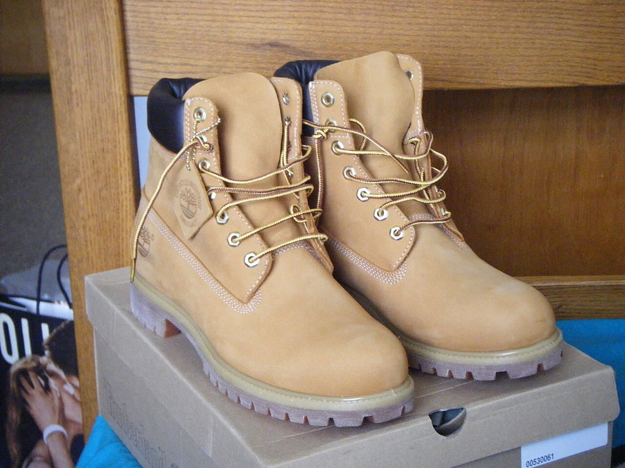 Wheat & Brown.